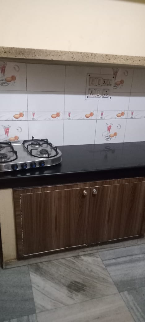 125 YARD RESIDENTIAL FLOOR FOR LEASE IN NARAINA VIHAR