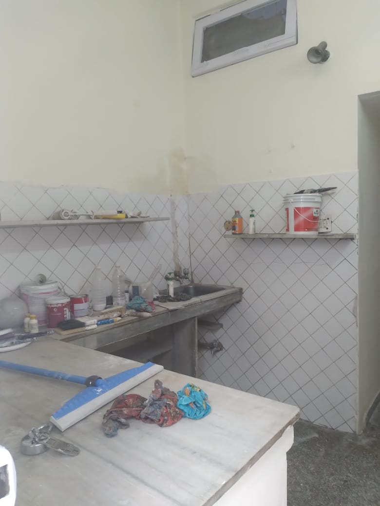 150 YARD RESIDENTIAL FLOOR FOR SALE IN NARAINA VIHAR