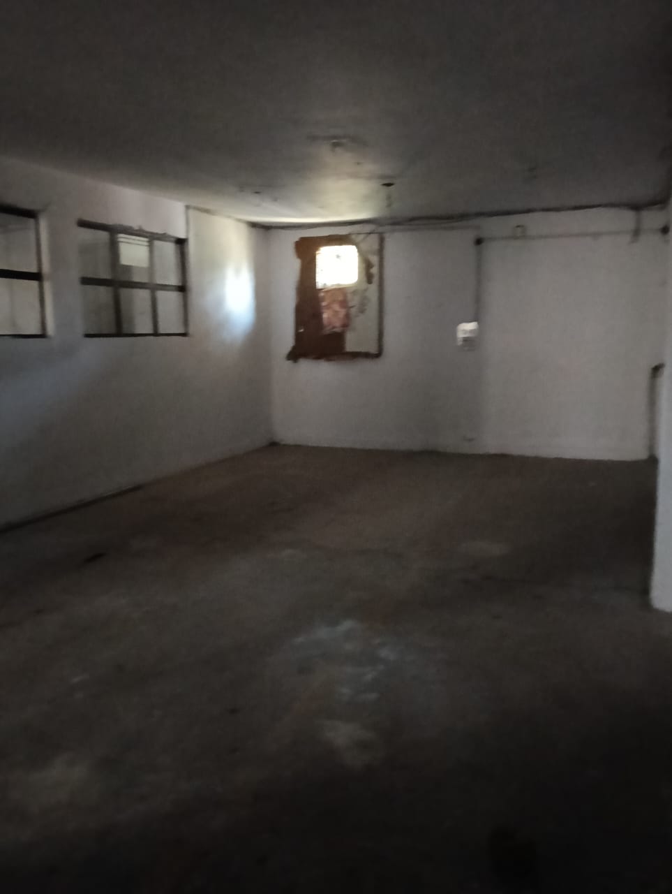 3200SQFT INDUSTRIAL FLOOR FOR LEASE NARAINA