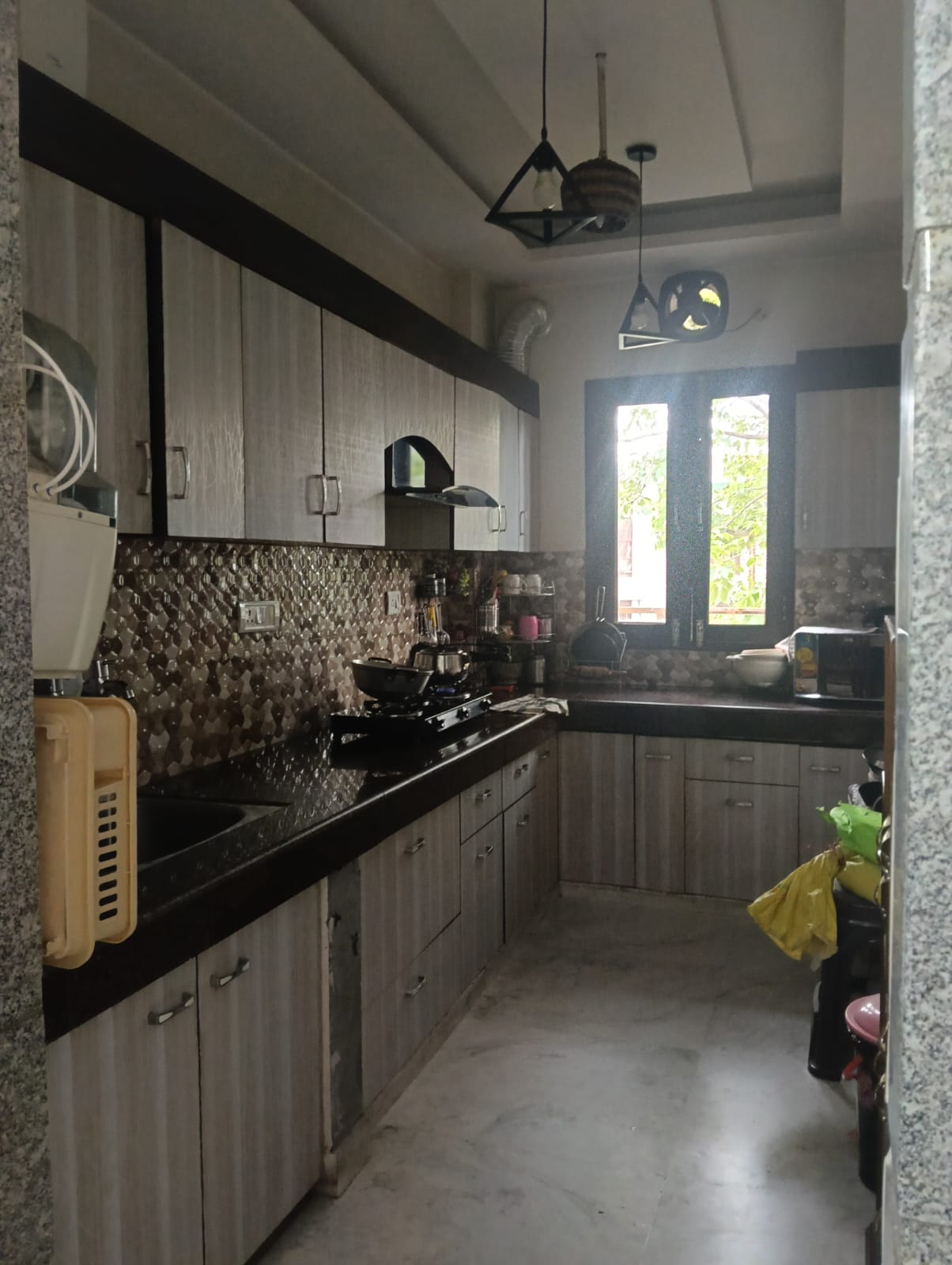 125 YARD RESIDENTIAL FLOOR FOR SALE IN NARAINA VIHAR