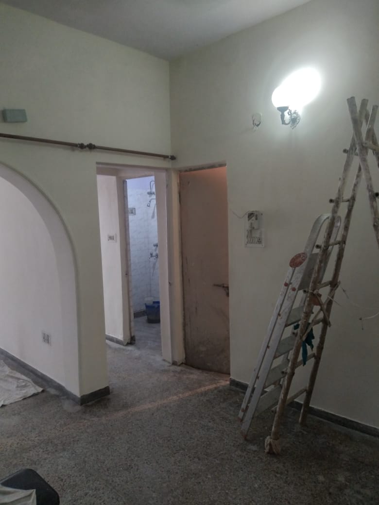 150 YARD RESIDENTIAL FLOOR FOR SALE IN NARAINA VIHAR